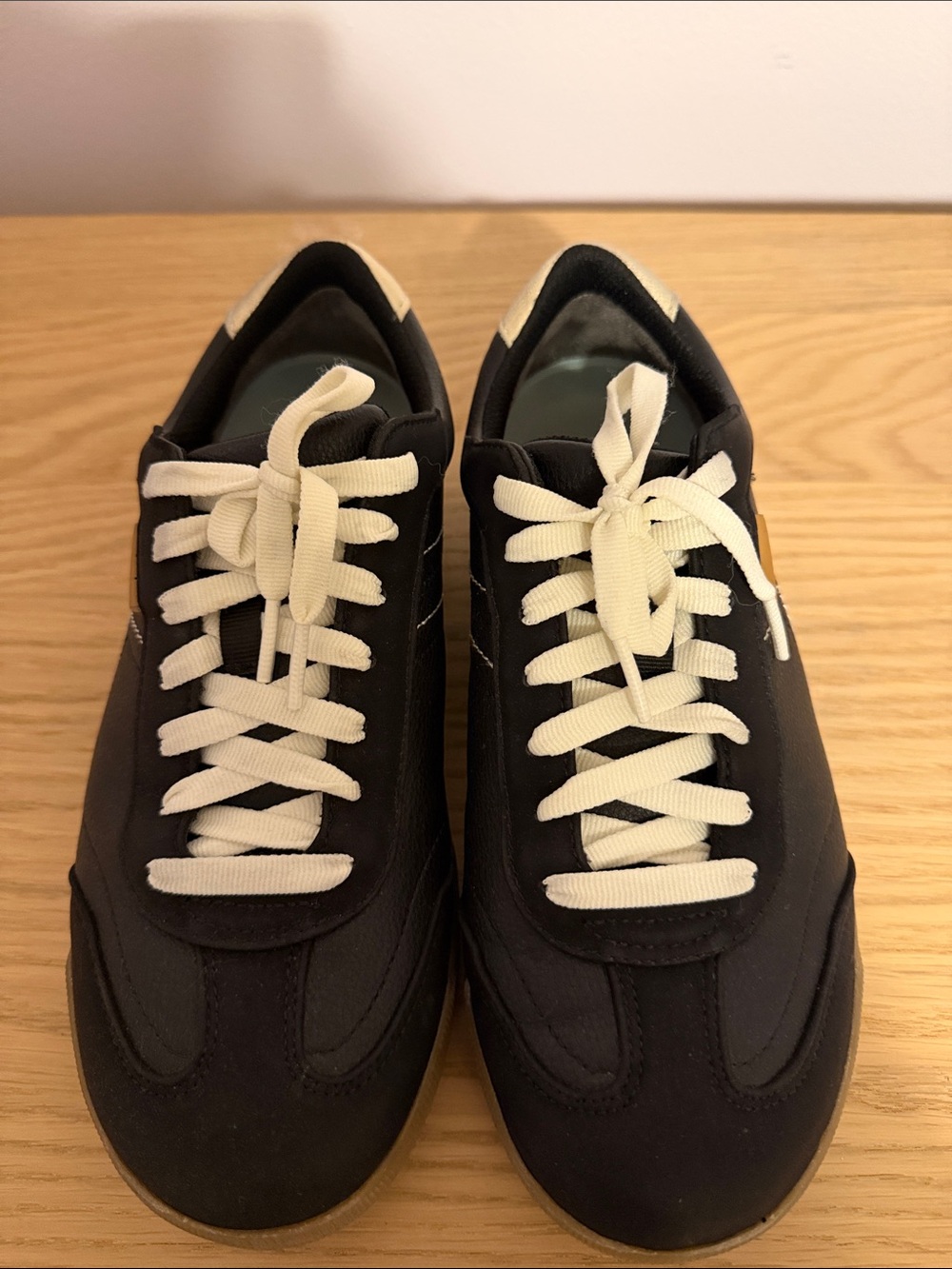 Women’s Black Dr. Scholl’s Sneakers 7.5